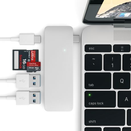 USB-хаб Satechi Type-C Pass Through USB Hub with USB-C Charging Port Серебристый