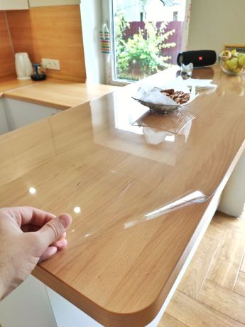 Прозрачная пленка на стол 1,2 мм. (защитная пленка/гибкое стекло) 110х70 см.