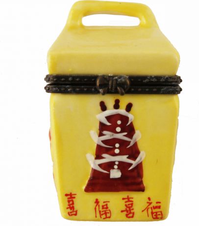 Миниатюрная шкатулка "Сундук". Фарфор, металл, роспись. Китай, конец ХХ века.