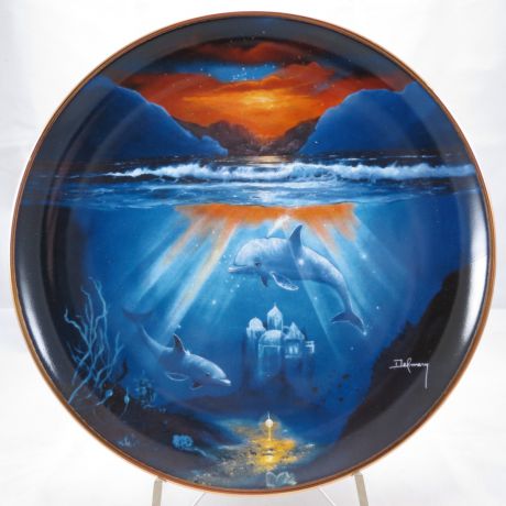 Декоративная тарелка Franklin Mint "Дельфины: Полночь дельфина". Фарфор, деколь, золочение, США, 1990-е гг.
