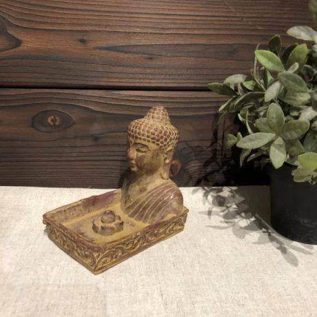 Подставка под благовония квадратная с Буддой из гипса с имитацией камня (0,2 кг, светло-коричневый)