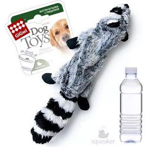 Игрушка GiGwi Dog Toys Squeaker шкурка енота с пластиковой бутылкой пищалка для собак (75270)