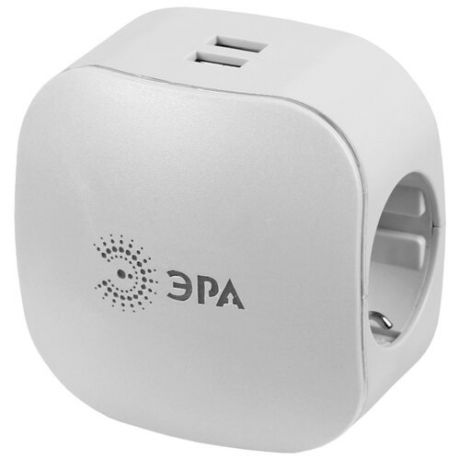 Разветвитель ЭРА SP-3e-USB-2A белый