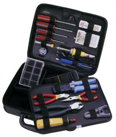 Набор инструментов в чемодане, 16 предметов Aist 703025-m