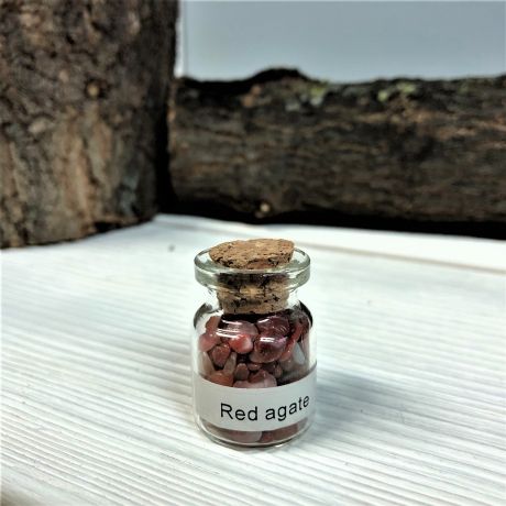 Красный агат в бутылочке 3см (0,05 кг)