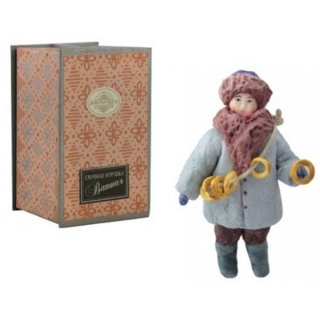 Коробка с ватной игрушкой малой "Мальчик с баранками", 12 см