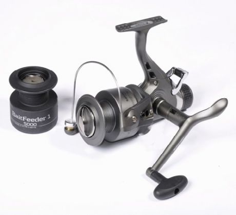 Катушка Salmo Sniper Baitfeeder 1 BR безынерционная (3000.)