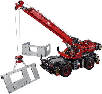 Конструктор Lego TECHNIC Подъёмный кран для пересечённой местности 42082