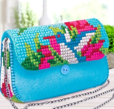 Набор для вышивания Школа талантов 3842657 Вышивка крестиком на сумочке "Колибри", 7 цветов нити