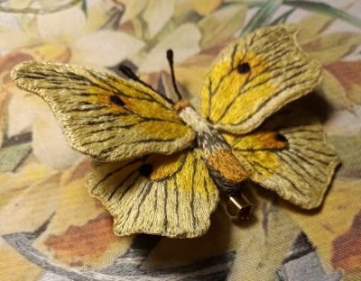 Набор для вышивания Гладкий мир Брошь бабочка "Лимонница" - набор
