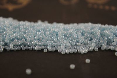 Бисер TOHO №0143 бл.голубой/перл 10/0 круглый 2 2.4 мм