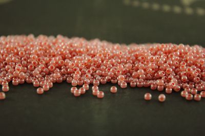 Бисер TOHO №0906 розово-малиновый/перл 10/0 круглый 2 2.4 мм