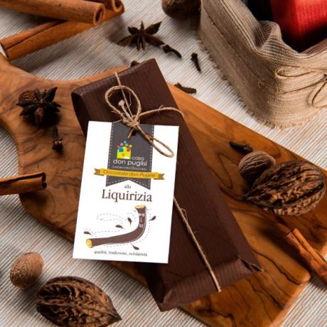 Шоколад ручной работы Casa Don Puglisi "Лакрица" 50% какао (100 г)