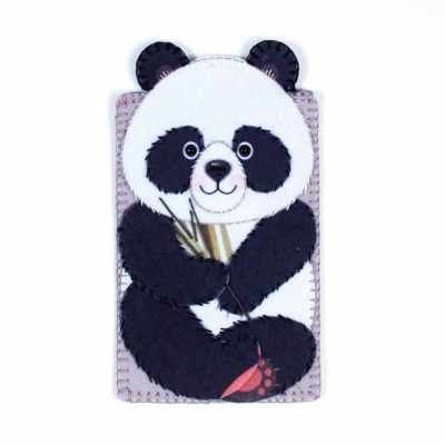 Набор для изготовления изделий из фетра Матрёнин Посад 8366 Чехол для телефона "Милая панда" - набор для вышивания (МП)