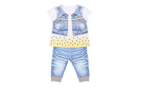 Комплекты детской одежды Папитто Комплект из футболки и штанишек для девочки Fashion Jeans 520-04