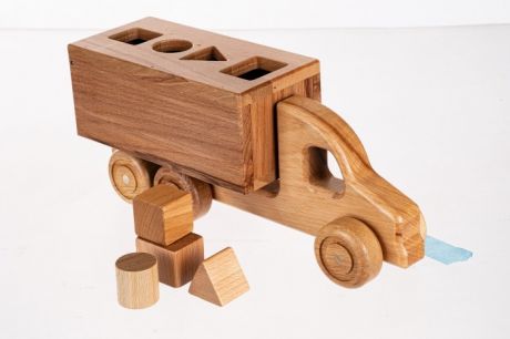 Деревянные игрушки ЯиГрушка Грузовик самосвал Сортер с геометрическими фигурами