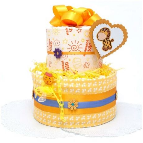 Веселый торт из памперсов и подгузников "Маленькое чудо" для девочки и мальчика на день рождения, с комбинезоном и пеленкой, с атласным бантом оранжевого цвета и нарисованными зверями