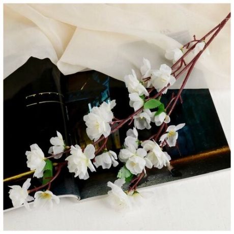 Цветы искусственные сакура нежность 65 см d-4 см белый