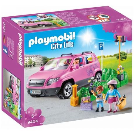 Набор с элементами конструктора Playmobil City Life 9404 Семейный автомобиль с парковочным местом