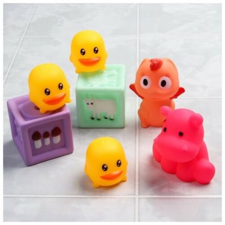 Крошка Я Набор резиновых игрушек для игры в ванной «Малыши с кубиками», с пищалкой, 7 шт