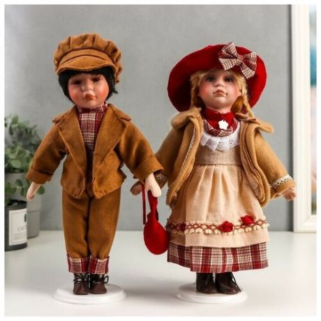 Кукла коллекционная парочка набор 2 шт Оля и Саша в бежево-терракотовых нарядах 30 см