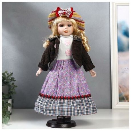 Кукла коллекционная керамика "Блондинка с кудрями, сиреневая юбка, шляпка полоски" 40 см 5483261 .