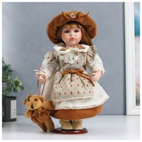 Кукла коллекционная керамика "Сонечка в бежевом платье в горох, с медведем" 30 см