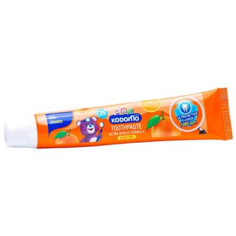 Зубная паста Lion Kodomo гелевая с ароматом апельсина, 40 г, оранжевый
