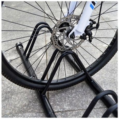 Стойка-парковка ARISTO H03 для 3-х велосипедов, для колес 12-29", стальная, черная