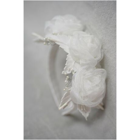 Ободок для волос Белые розы
