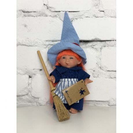 Куклы и одежда для кукол Lamagik S.L. Пупс-мини Ведьмочка в серо-голубой шляпе 18 см