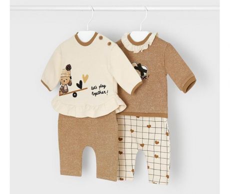 Комплекты детской одежды Mayoral Комплект для девочки Newborn (4 предмета) 2706