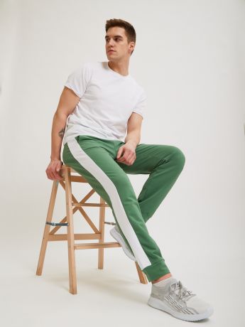 Зелёные спортивные брюки Overcome с лампасами