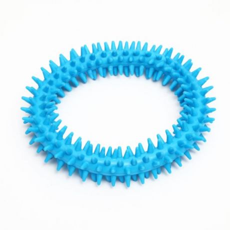 Игрушка для собак Пижон «Кольцо с шипами» 12.5 см голубая