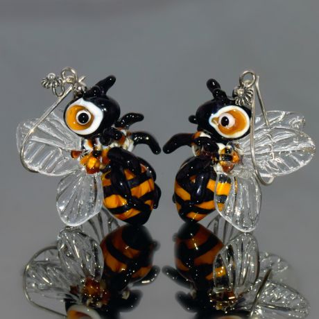 Серьги из муранского стекла ручной работы "Пчелки"